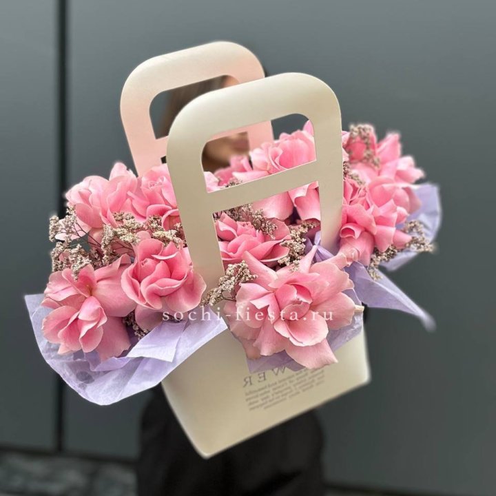 Сумочка розовых роз "Плинки" в Таганроге