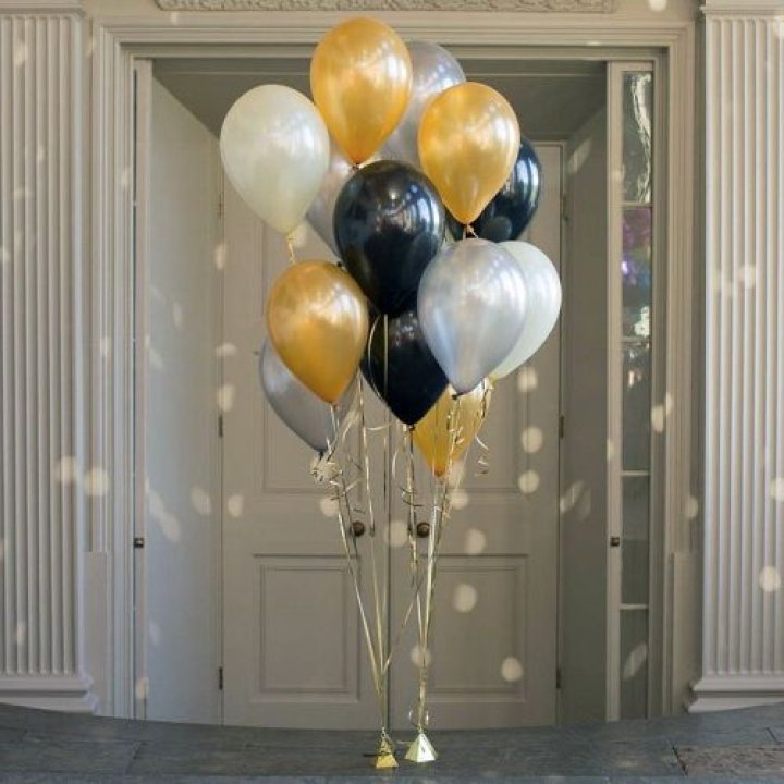 Фонтан шаров "Фаерворк" в Таганроге