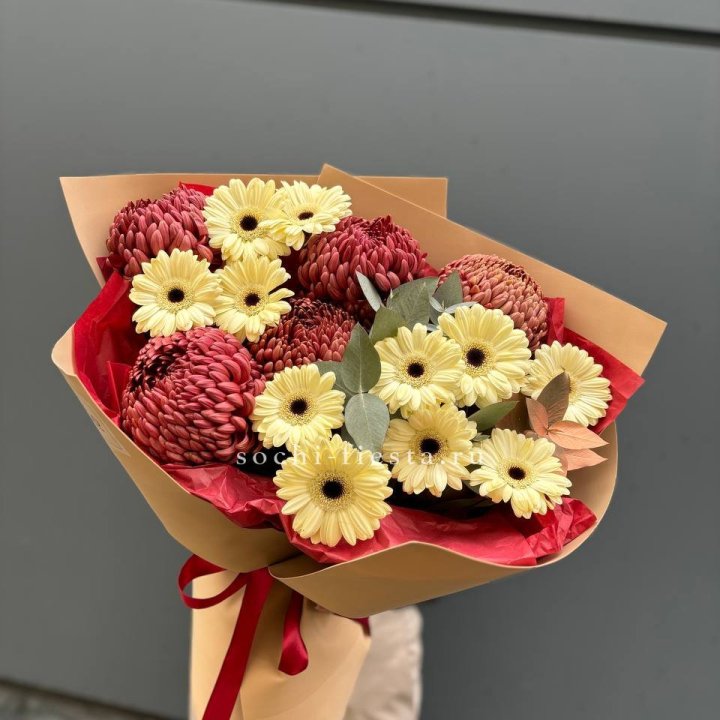 Букет гербер и хризантем Бигуди в Таганроге