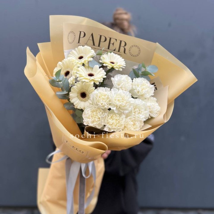  Букет с диантусами и герберами в Таганроге