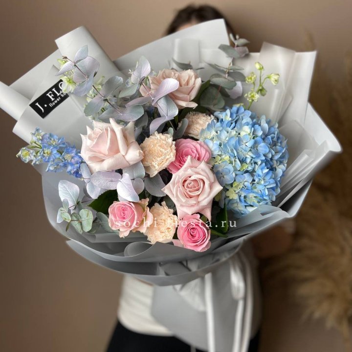 Букет с гортензией № 4 в Таганроге