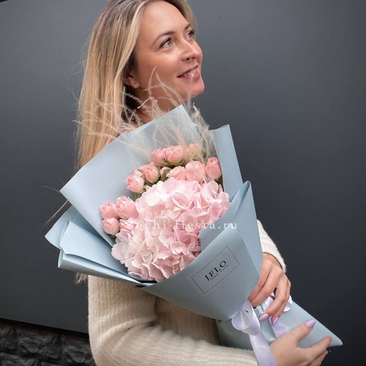 Гортензия  "Жасмин" в Таганроге