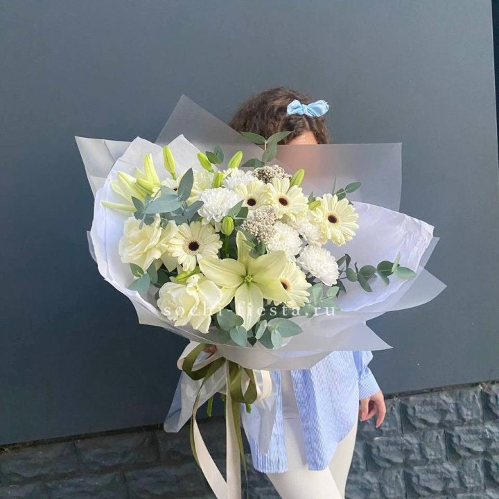 Букет с лилией и герберой в Таганроге