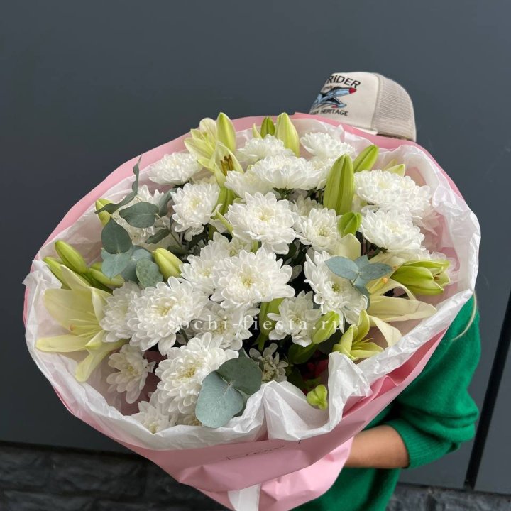  Букет  хризантемы и лилии в Таганроге