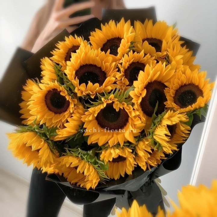 Букет подсолнухов "Гига" в Таганроге