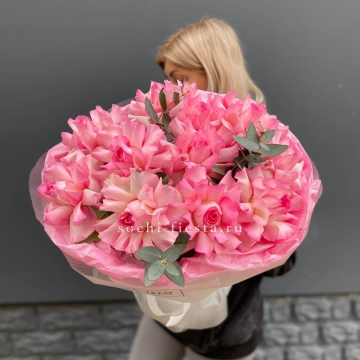 11 французских роз в Таганроге