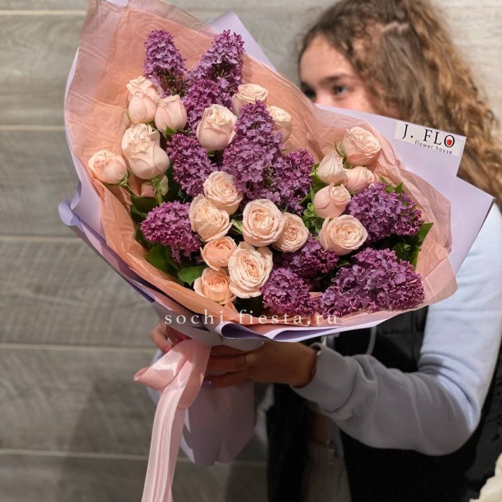 Букет "Лиловая весна" в Таганроге