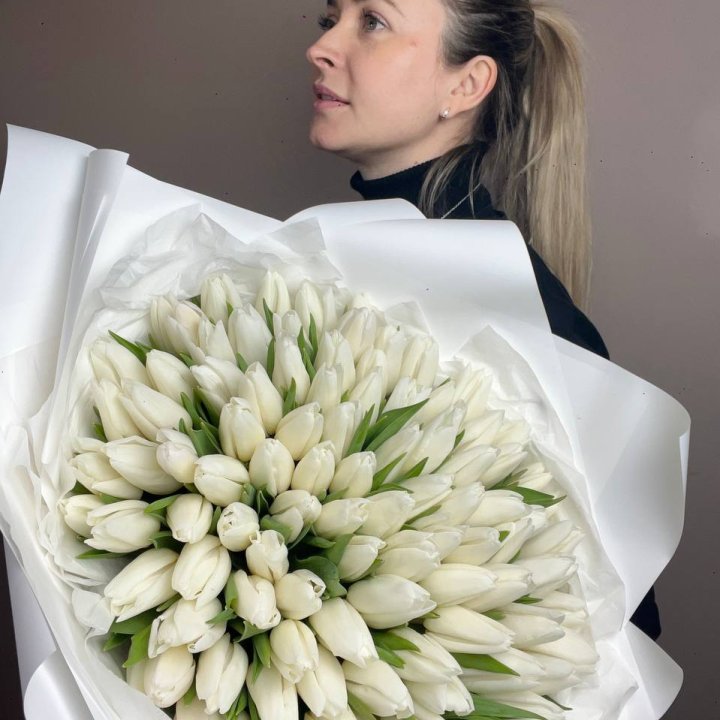 101 белый тюльпан №2 в Таганроге