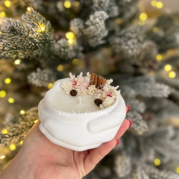 Свеча ароматическая в гипсе Руки с корицей в Таганроге