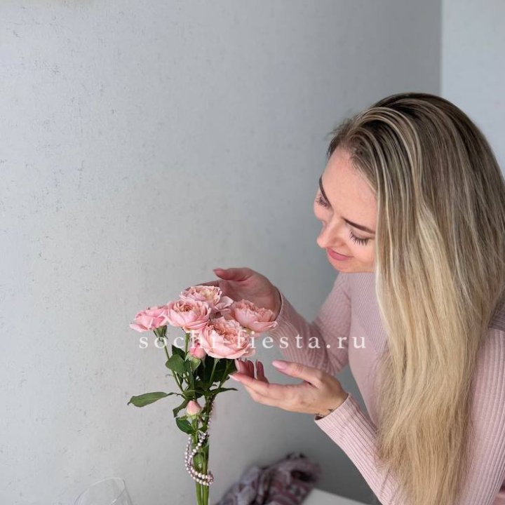 Цветочная подписка "Пакет маленький" в Таганроге