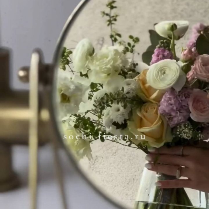 Цветочная подписка "Пакет средний" в Таганроге