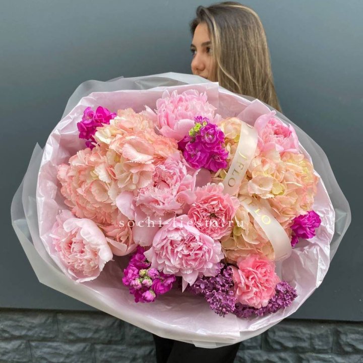  Букет "Фловер пионс" в Таганроге
