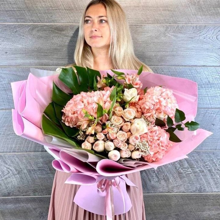 Дизайнерский букет "Валенсия-2" в Таганроге