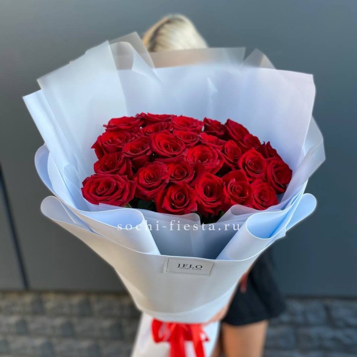 25 высоких роз  в Таганроге