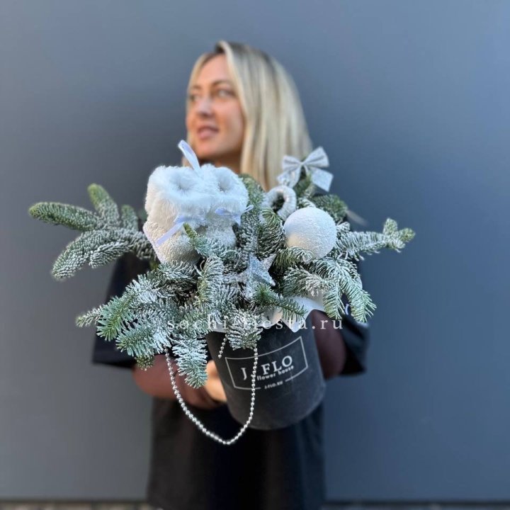 Новогодний бокс "Ботс вайт" в Таганроге