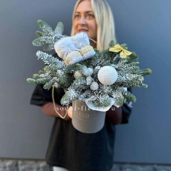 Новогодний бокс "Ботс голд" в Таганроге