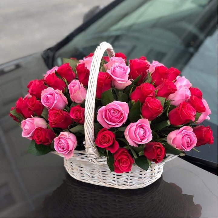 Корзина с розами  в Таганроге