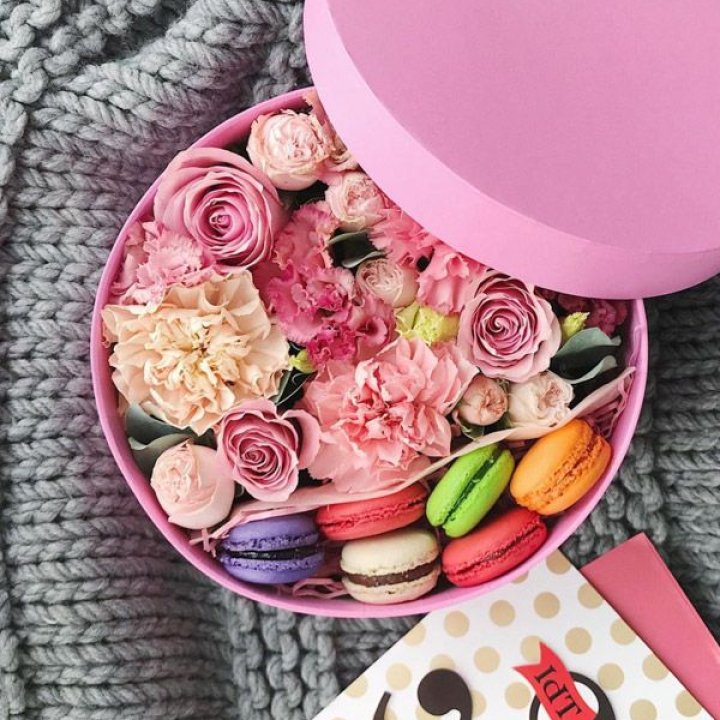 Цветочный бокс пинк в Таганроге