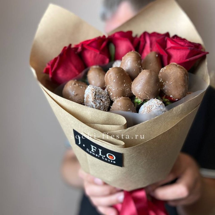 "Тандем с шоколадной клубникой" в Таганроге