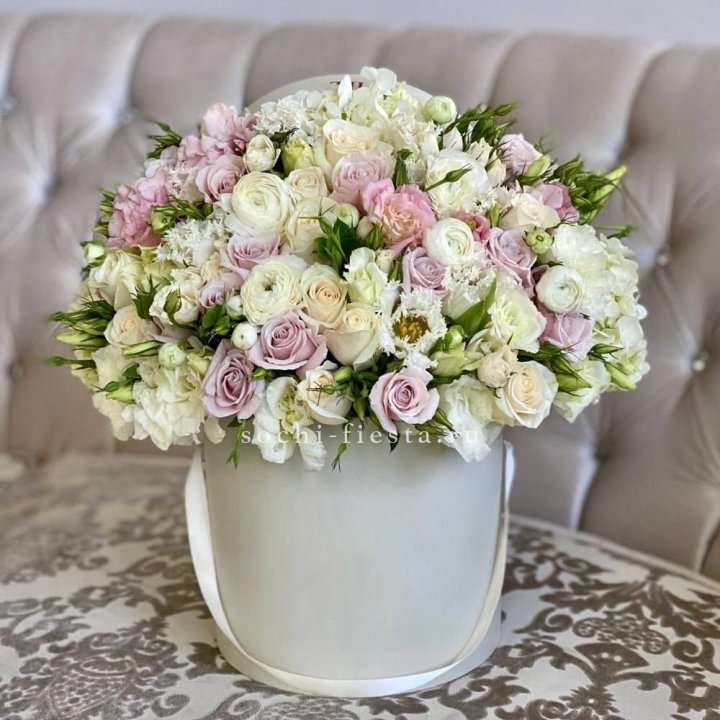 Цветочный бокс "Ловинг" в Таганроге