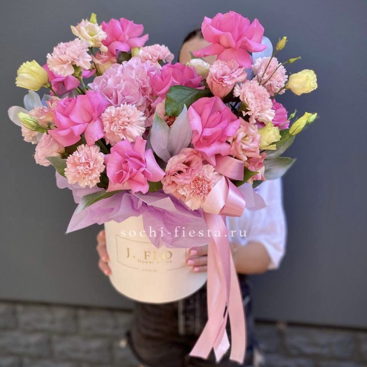 Цветочный бокс "Сальма" в Таганроге