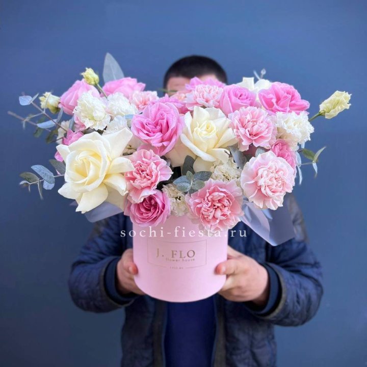 Цветочный бокс "Памела" в Таганроге