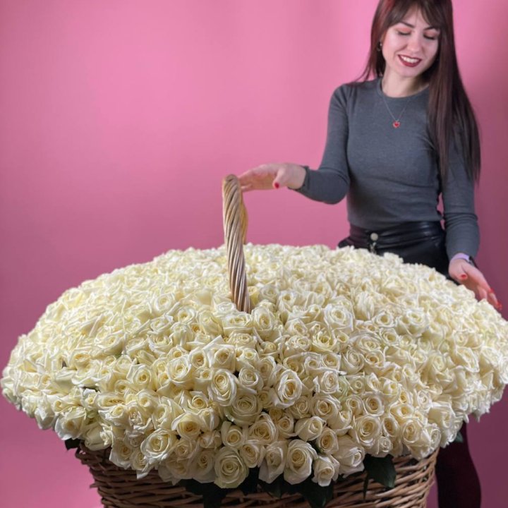 1001 белая роза в Таганроге