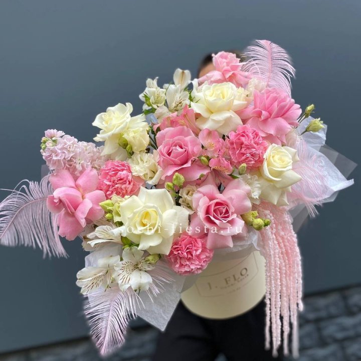 Дизайнерский бокс "Ловели" в Таганроге