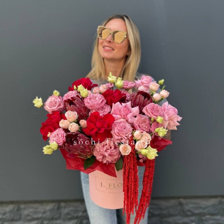 Дизайнерский цилиндр "Криотель" в Таганроге