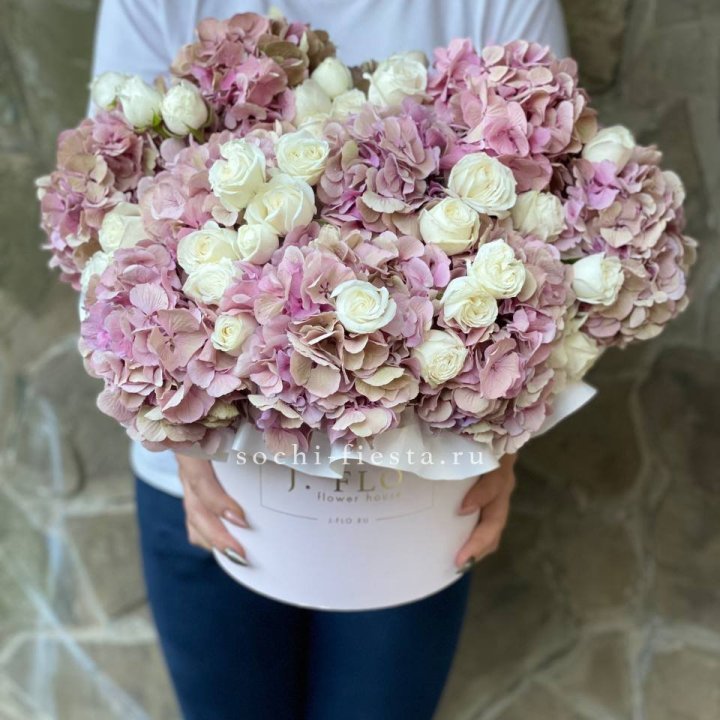 Бокс "Изобела пинк" в Таганроге