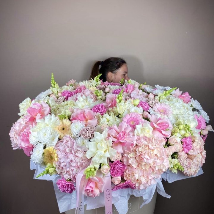 Корзина цветов «Рандеву» в Таганроге