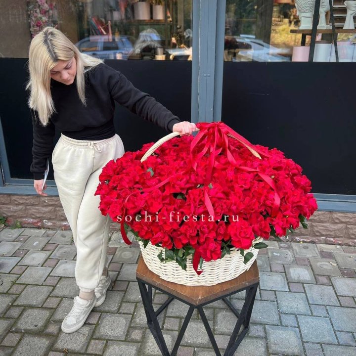 201 французская красная роза в Таганроге