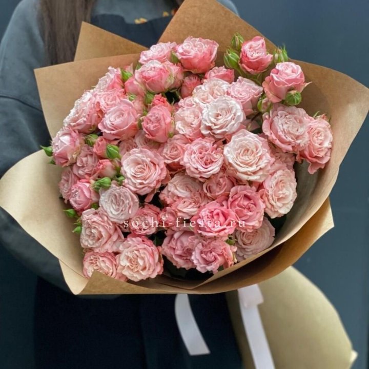 Пионовидные розы Bombastic №2 в Таганроге