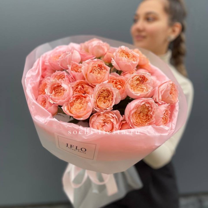Букет из пионовидных роз Джульетта в Таганроге