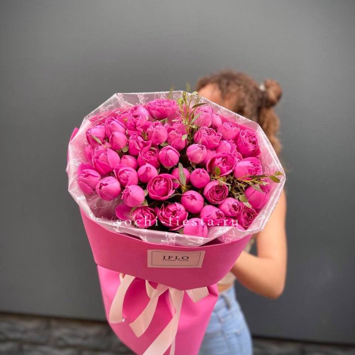 Кустовые розы букет Мисти Баблс в Таганроге