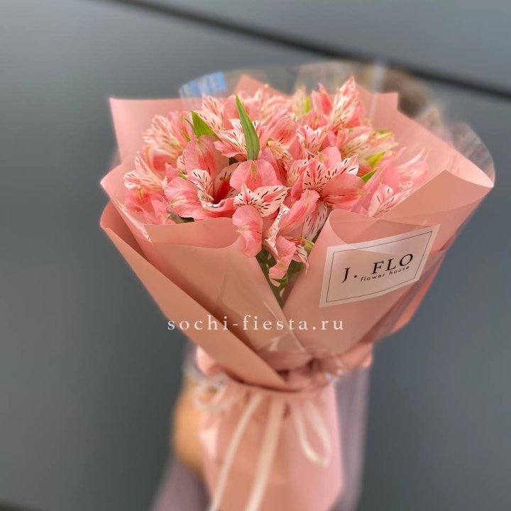 Букет альстромерий розовых в Таганроге