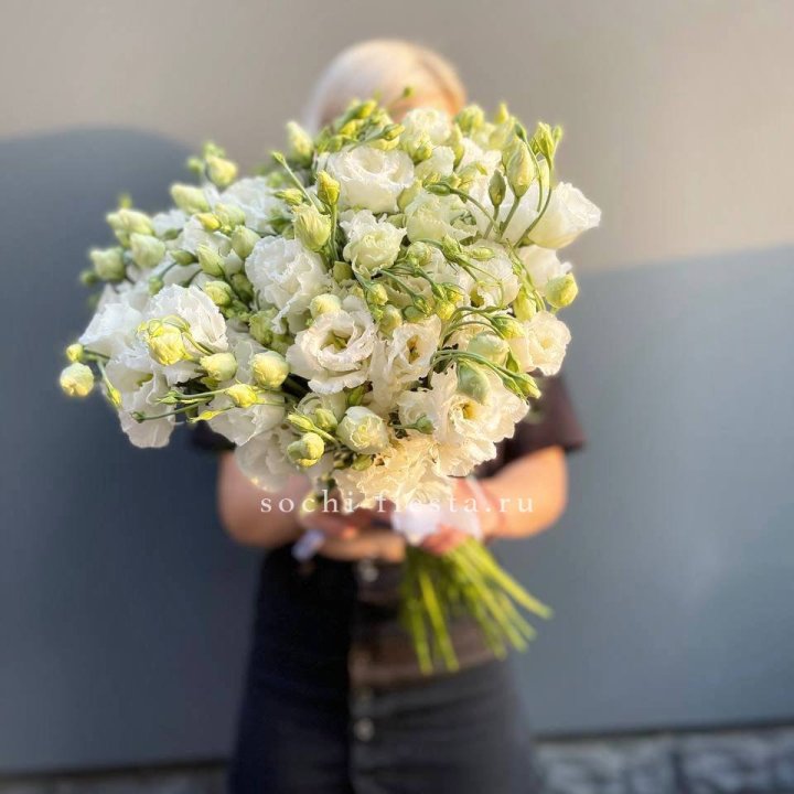 Букет эустом под ленту  в Таганроге