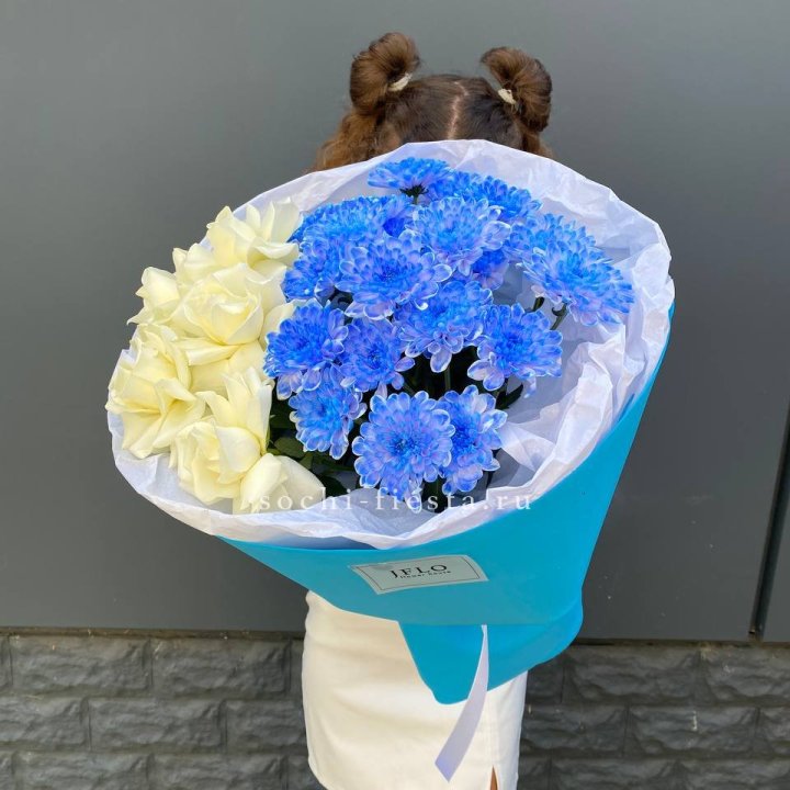 Дуо букет розы и хризантема в Таганроге