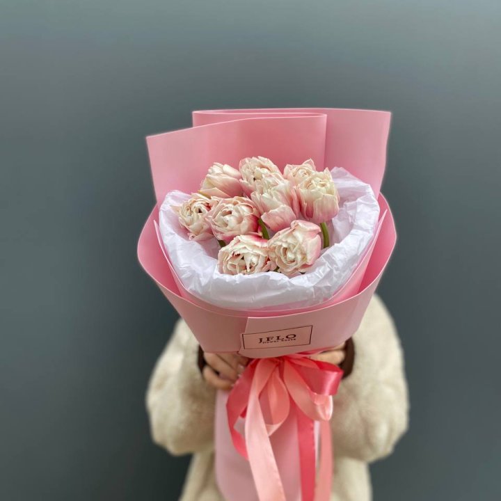 9 нежных тюльпанов в Таганроге