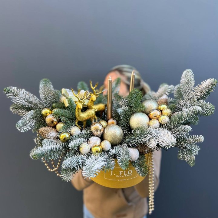 Композиция "Мери крисмас голд" в Таганроге