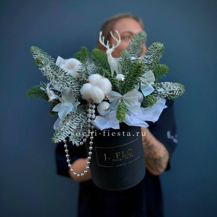 Композиция "Мери крисмас" в Таганроге