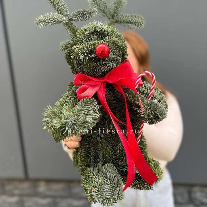 "Олень" из нобилиса в Таганроге