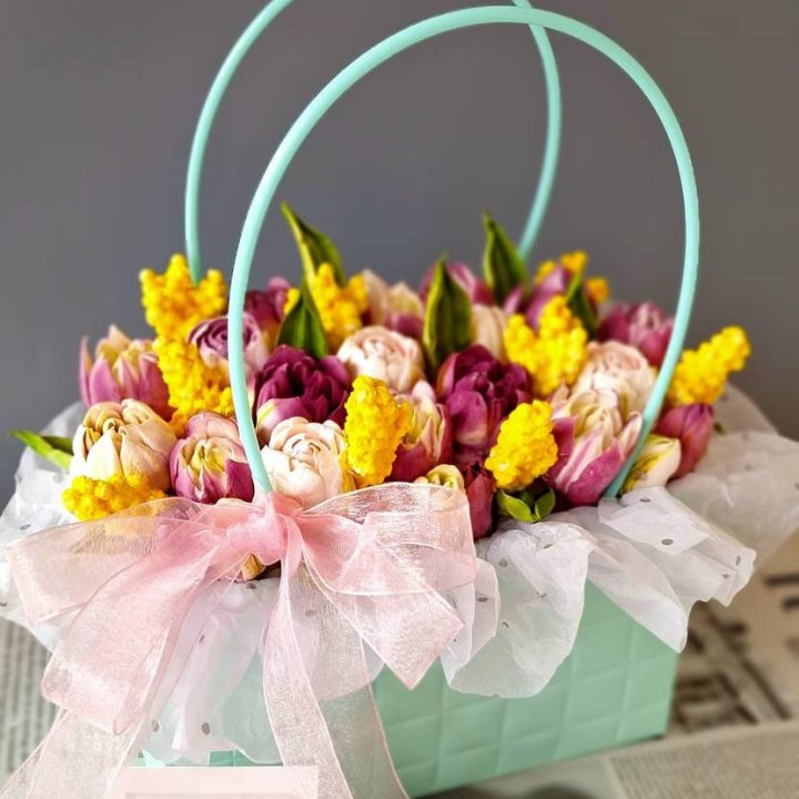 Тюльпаны в сумочке из зефира в Таганроге