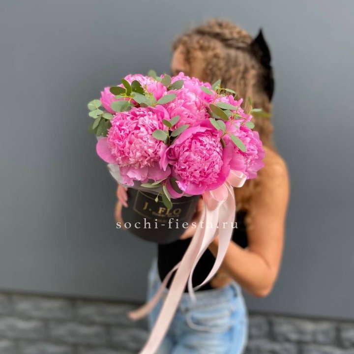 Дизайнерский цилиндр "Фломени" в Таганроге