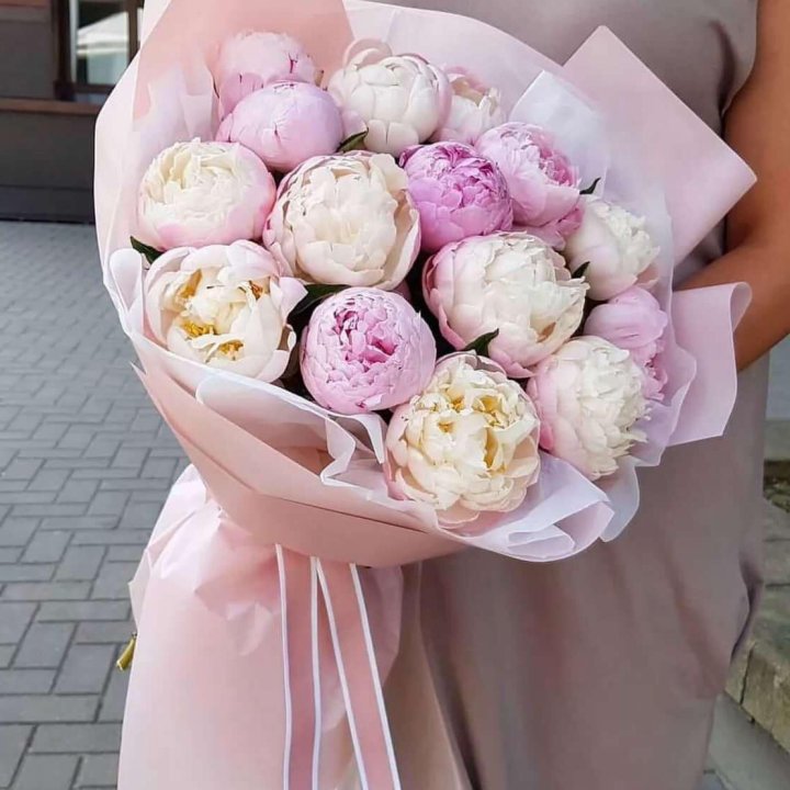 Букет пионов "Маршмелоу" в Таганроге