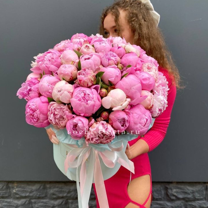 51 пион в цилиндре в Таганроге