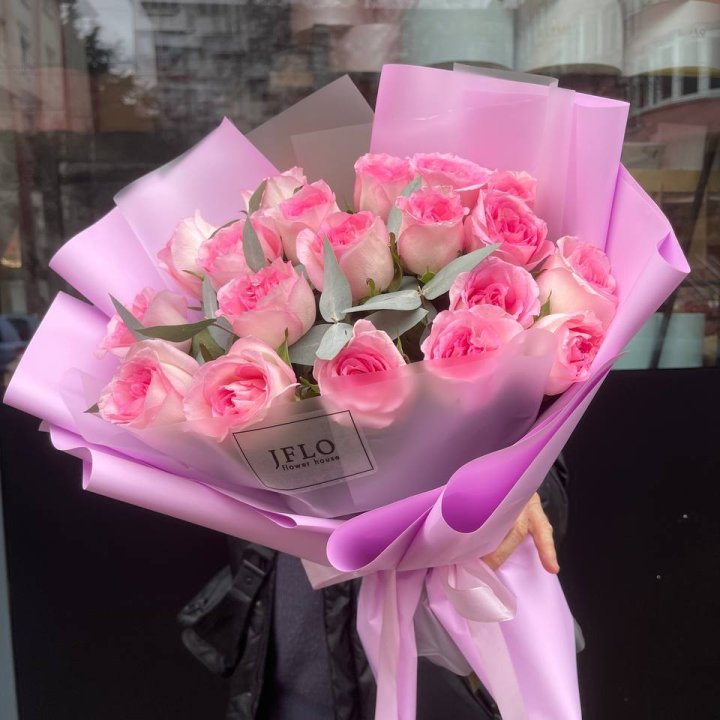  19 розовых роз в Таганроге
