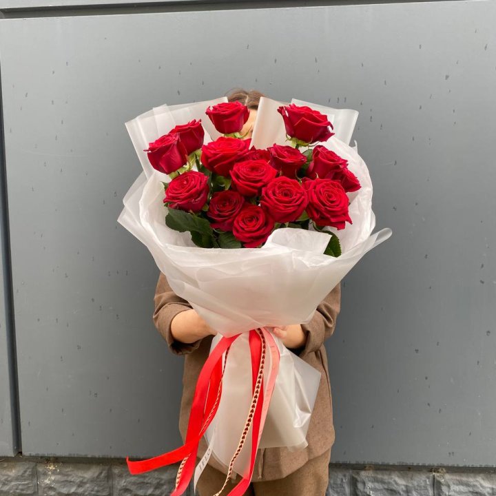 15 высоких роз  в Таганроге