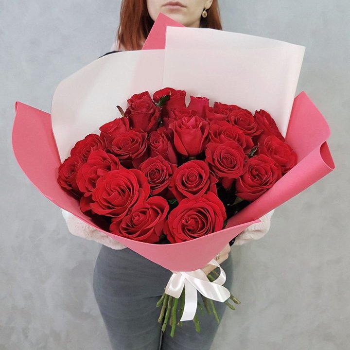25 Красных роз рози вайт в Таганроге