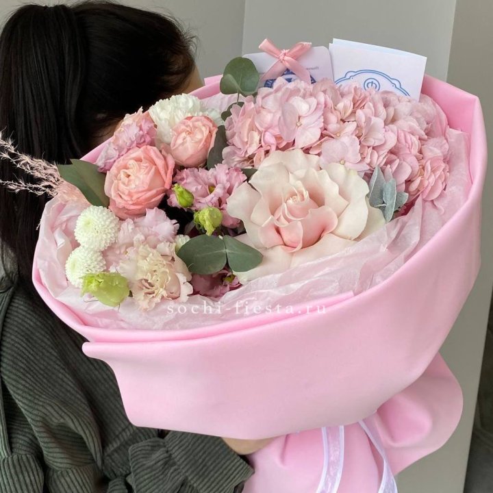 Авторский букет "Пинки" в Таганроге